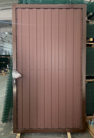 Калитки из черного металла (ПС 0,45 мат) + полимерное покрытие RAL 6005 2,43 м